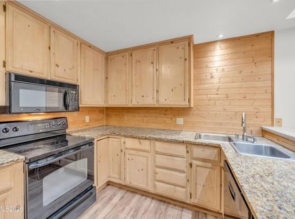 985 Aspen Grove Circle, Minden, NV 89423 Photo