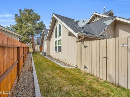 985 Aspen Grove Circle, Minden, NV 89423 Photo