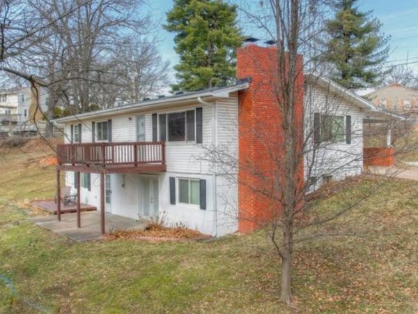 1416 Hawthorne Drive, Neosho, MO 64850