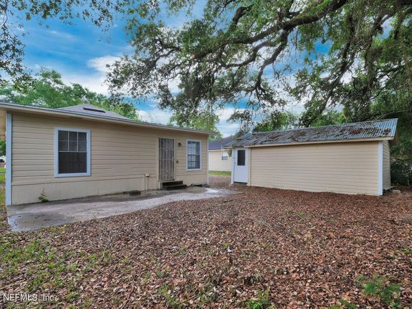 6418 SAPPHIRE Drive, Jacksonville, FL 32208