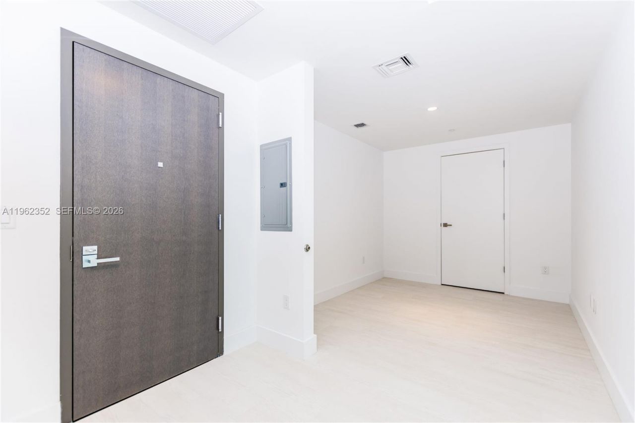 1080 Brickell Ave , Unit 1706, Miami, FL 33131 Photo