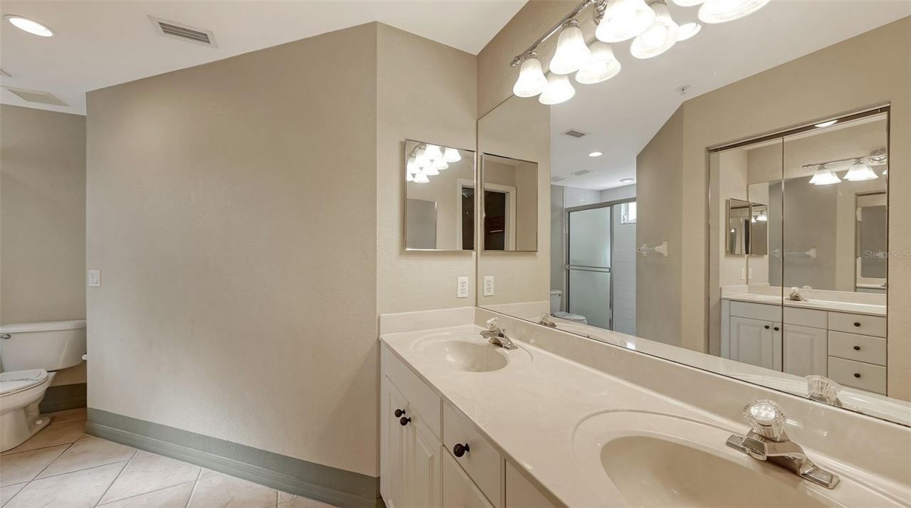 7641 Sweetbay Circle, Unit 7641, Bradenton, FL 34203 Photo