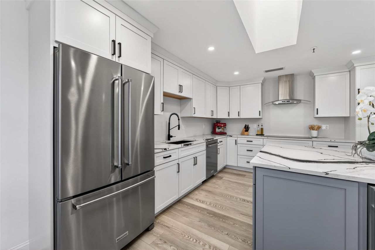 2155 Harbourside Drive, Unit 804, Longboat Key, FL 34228 Photo