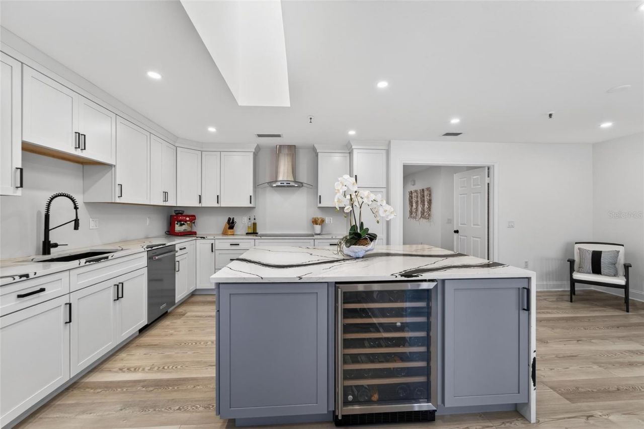 2155 Harbourside Drive, Unit 804, Longboat Key, FL 34228 Photo