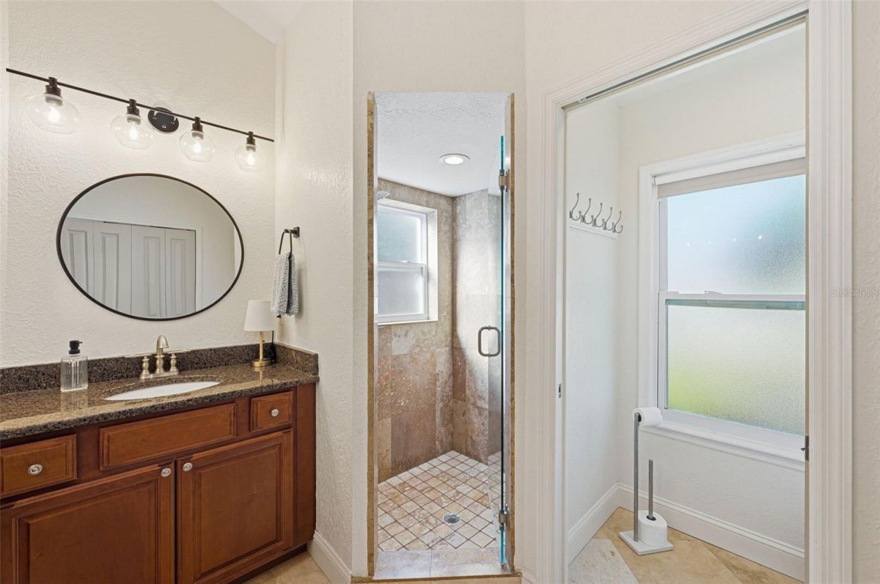 3347 Lake Shore Lane, Clearwater, FL 33761 Photo