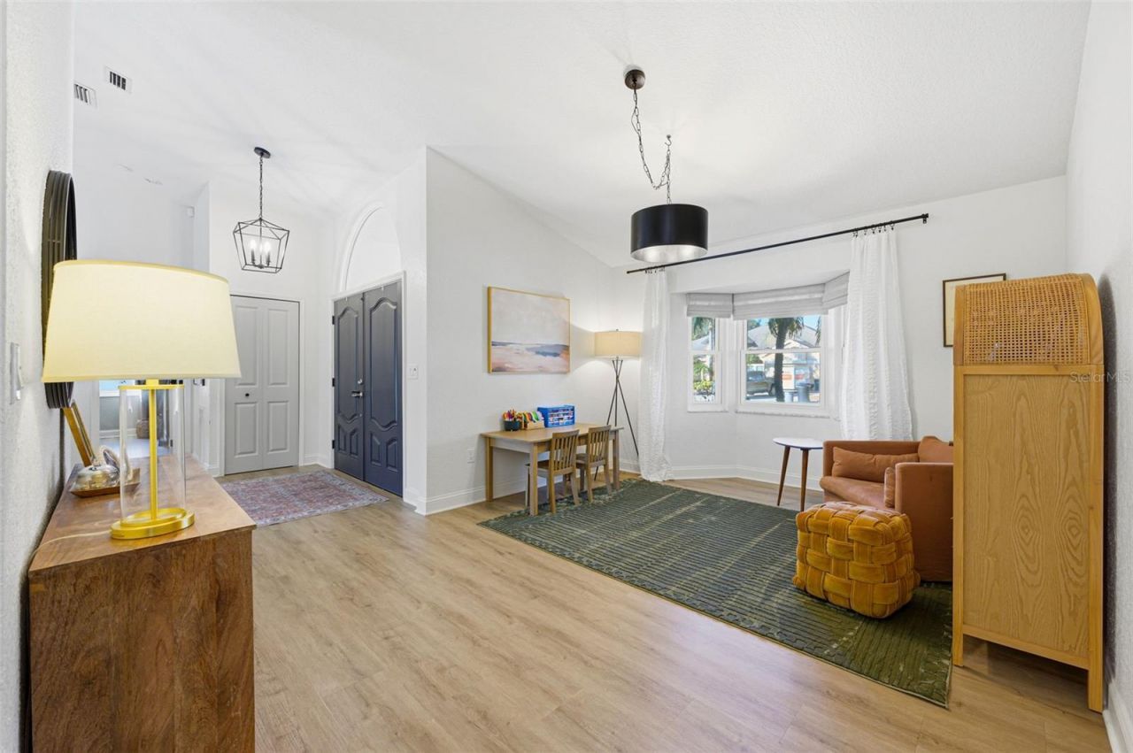 3347 Lake Shore Lane, Clearwater, FL 33761 Photo