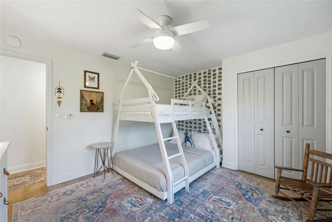 3347 Lake Shore Lane, Clearwater, FL 33761 Photo