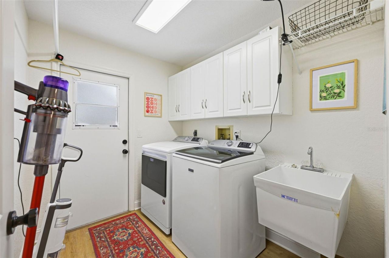 3347 Lake Shore Lane, Clearwater, FL 33761 Photo