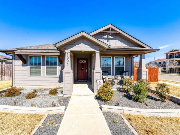 1005 Main ST, Hutto, TX 78634