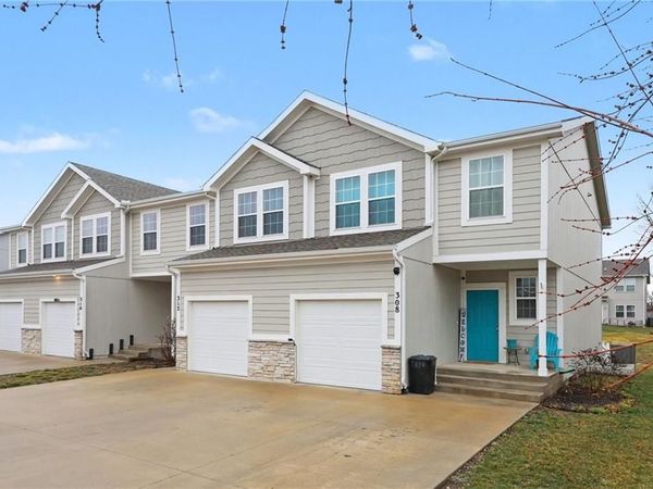 316 N 5th Terrace, Louisburg, KS 66053