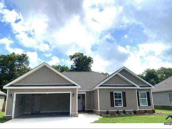 400 Avington Chase, Perry, GA 31069