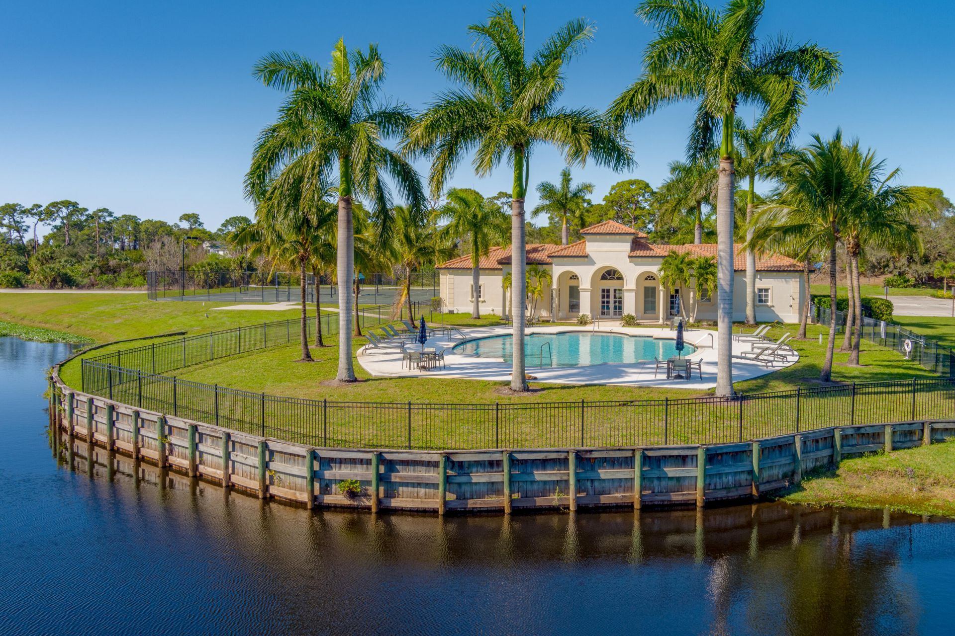 150 SE Fiore Bello, Port Saint Lucie, FL 34952 Photo