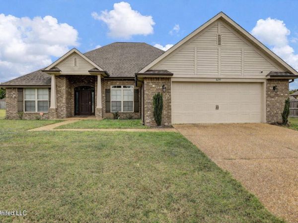 8699 N Courtly Circle, Olive Branch, MS 38654