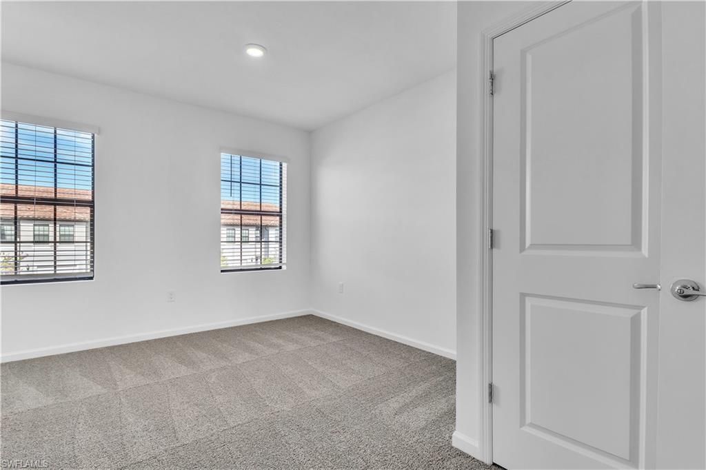 1426 Weeping Willow Ct, Cape Coral, FL 33909 Photo