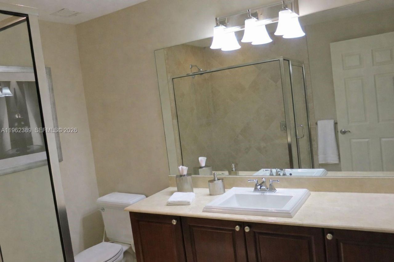 100 Andalusia Ave, Unit 402, Coral Gables, FL 33134 Photo