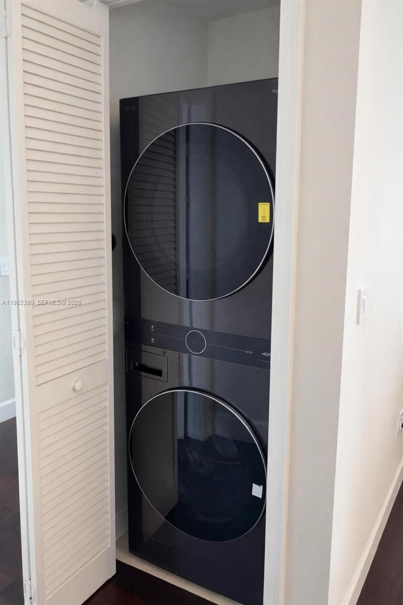 100 Andalusia Ave, Unit 402, Coral Gables, FL 33134 Photo