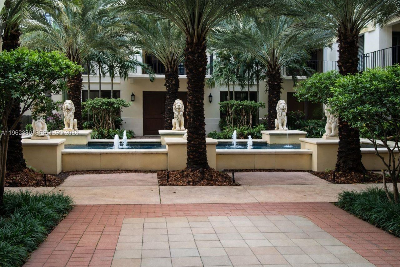 100 Andalusia Ave, Unit 402, Coral Gables, FL 33134 Photo