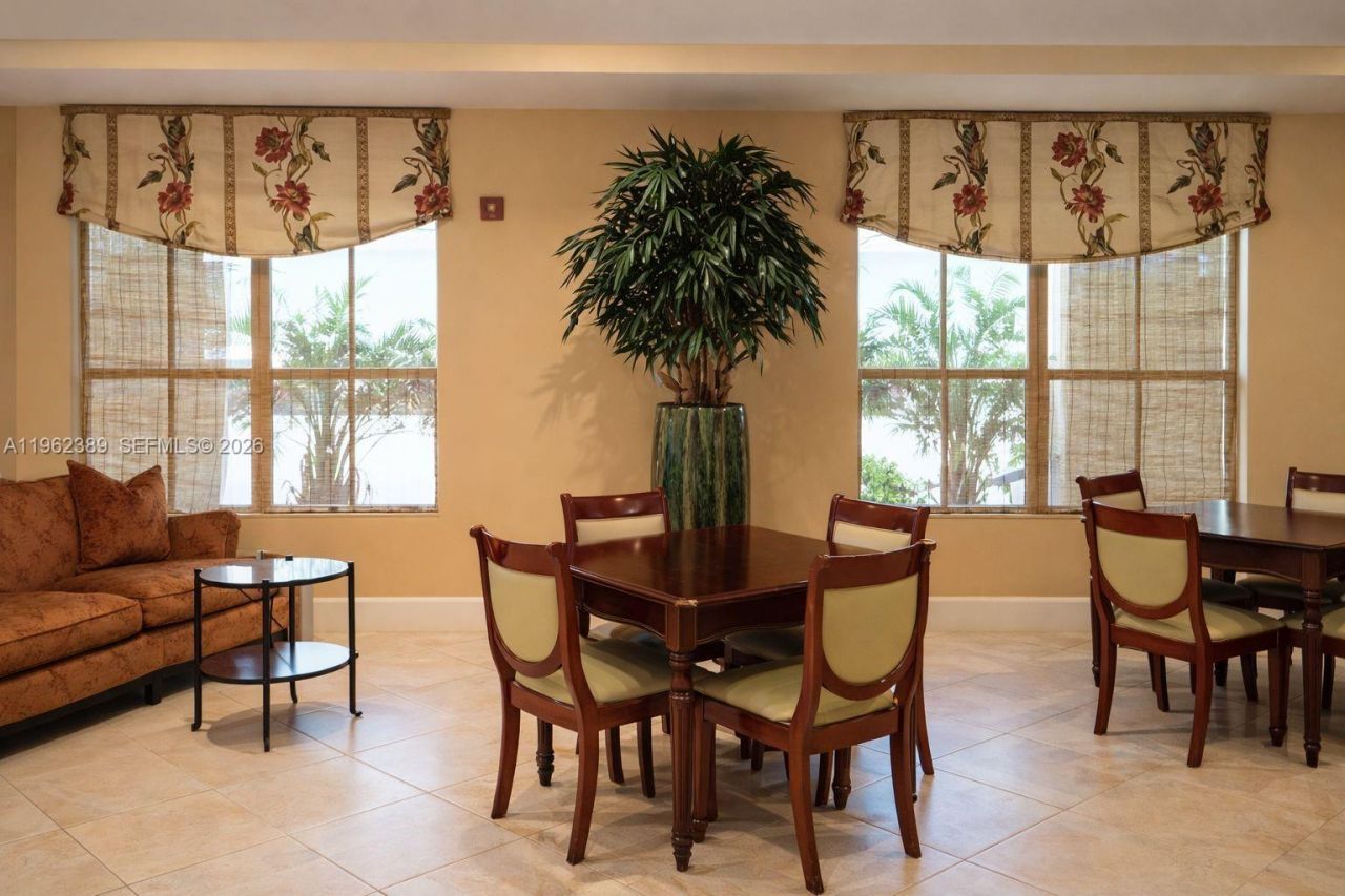 100 Andalusia Ave, Unit 402, Coral Gables, FL 33134 Photo