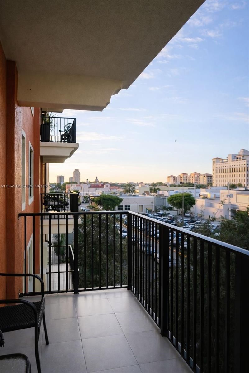 100 Andalusia Ave, Unit 402, Coral Gables, FL 33134 Photo