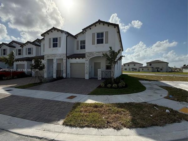 2810 SE 24th Ave, Homestead, FL 33035