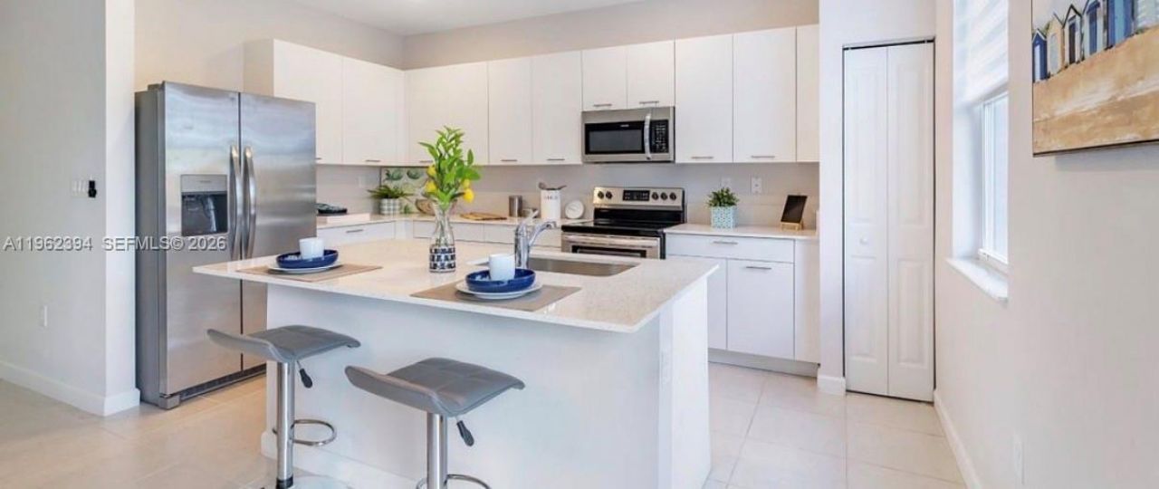 2810 SE 24th Ave, Homestead, FL 33035 Photo