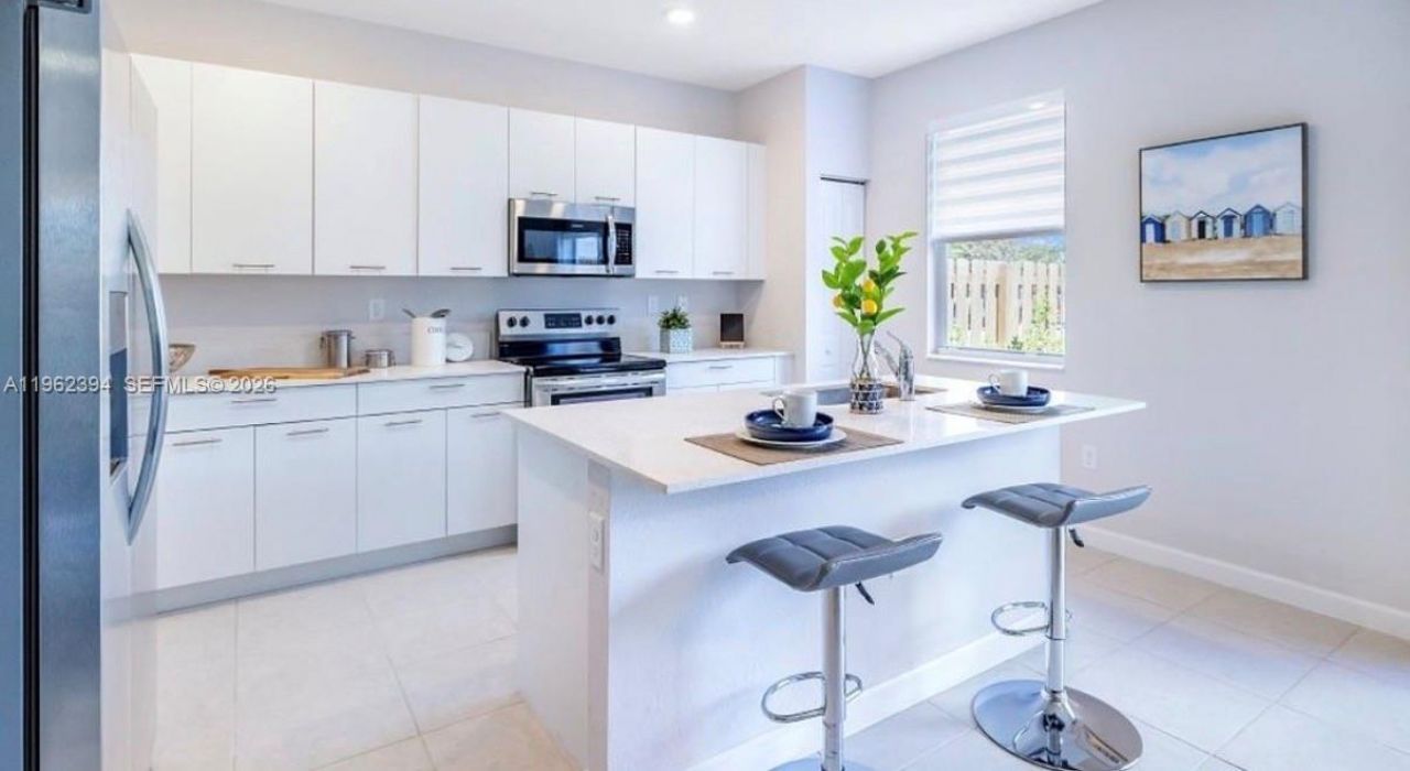 2810 SE 24th Ave, Homestead, FL 33035 Photo