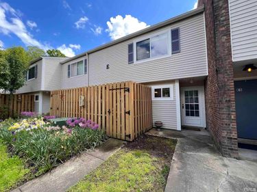 220 Elizabeth Street, Unit Apt E6, Chapel Hill, NC 27514