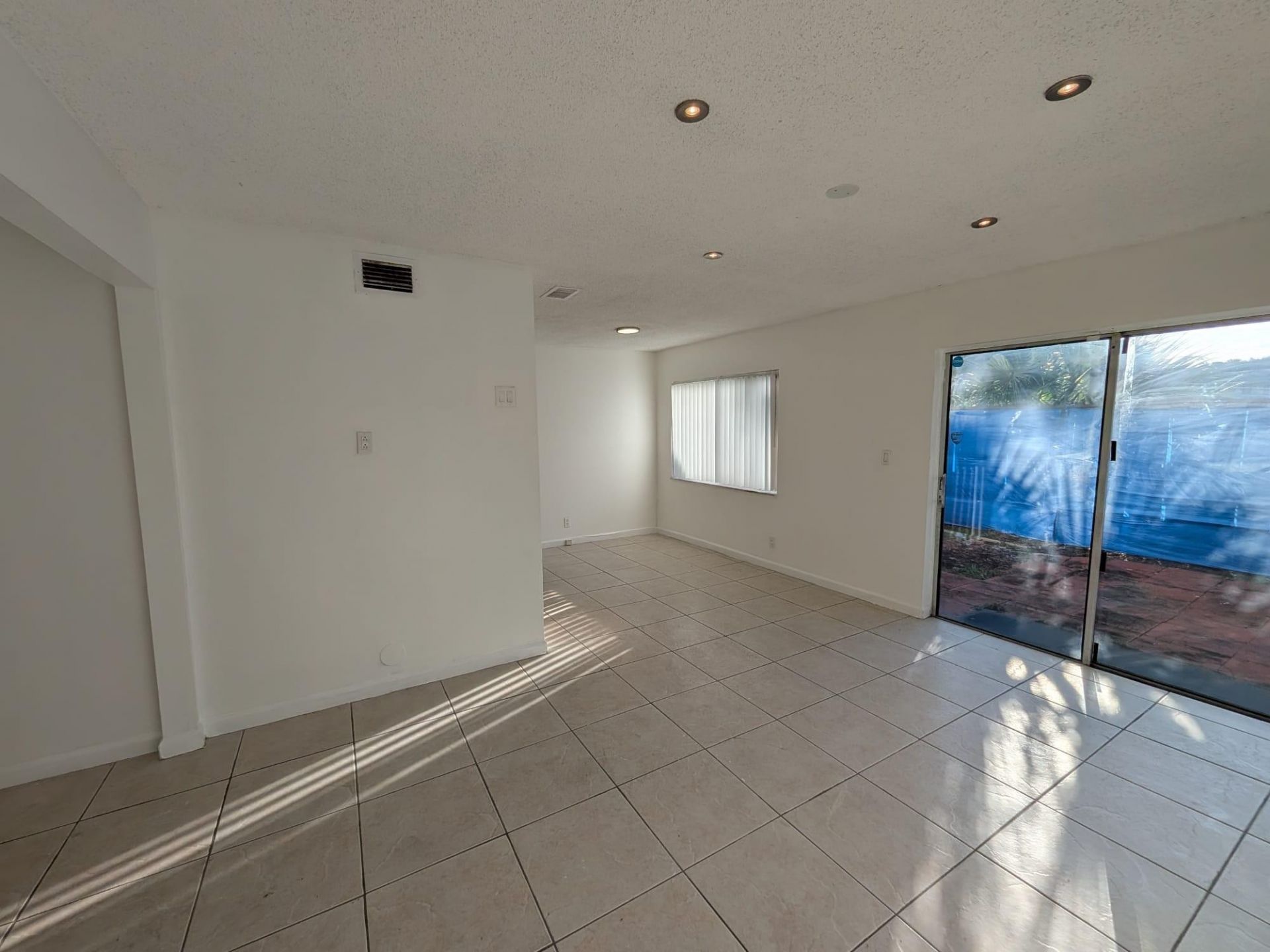 2142 NW 57th Ave, Unit 14-A, Fort Lauderdale, FL 33313 Main Photo