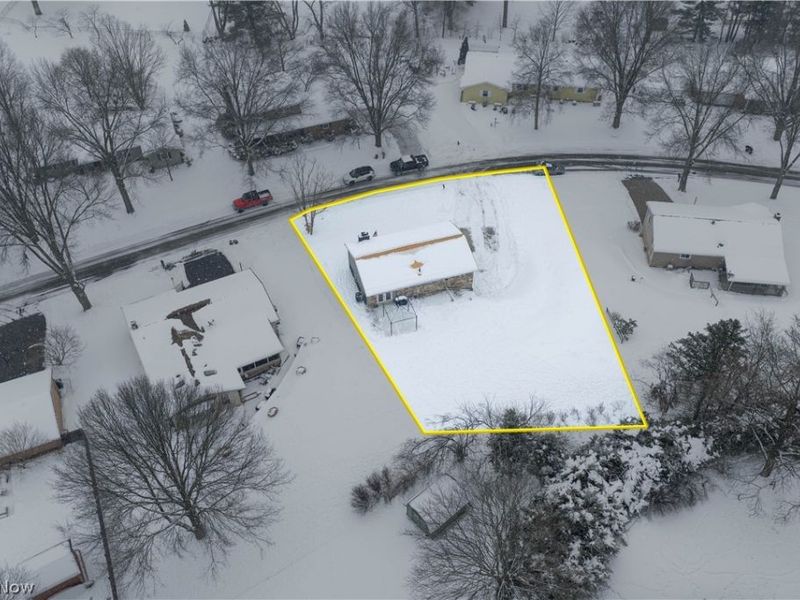 415 Springbrook Drive SW, New Philadelphia, OH 44663 Photo 10