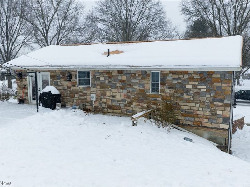 415 Springbrook Drive SW, New Philadelphia, OH 44663 Photo 15