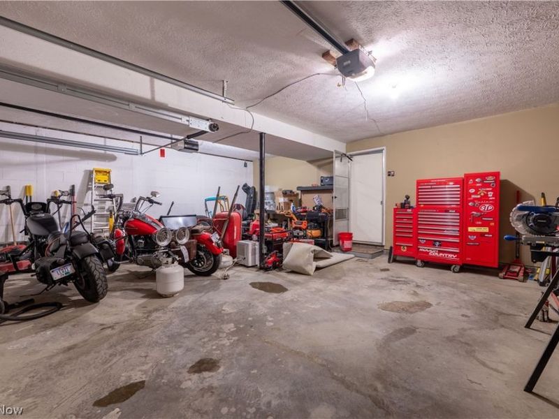 415 Springbrook Drive SW, New Philadelphia, OH 44663 Photo 25