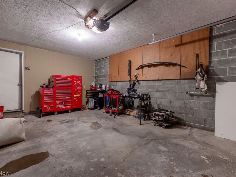 415 Springbrook Drive SW, New Philadelphia, OH 44663 Photo 26