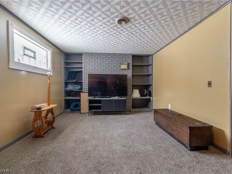 415 Springbrook Drive SW, New Philadelphia, OH 44663 Photo 28