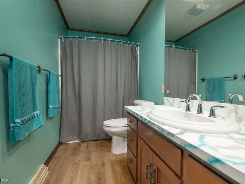 415 Springbrook Drive SW, New Philadelphia, OH 44663 Photo 5