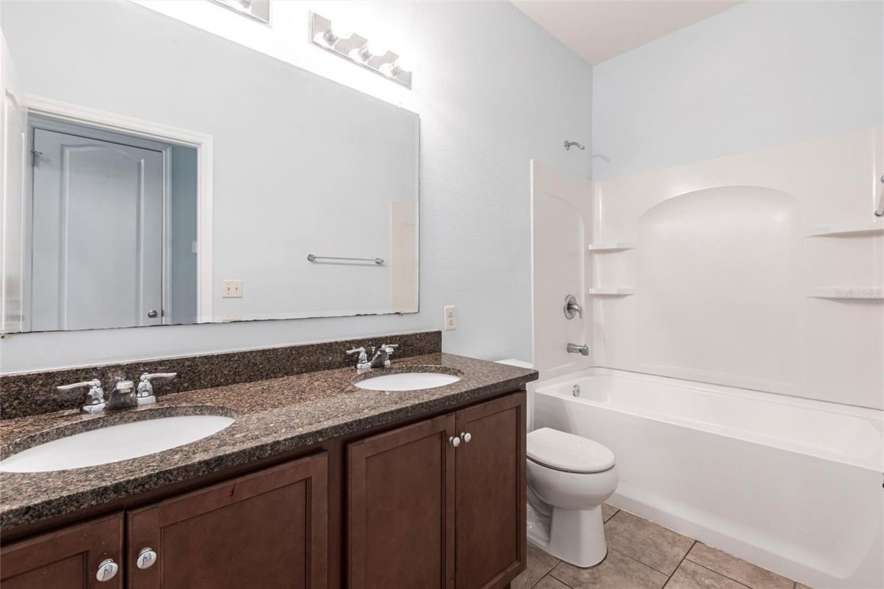 7318 61st Street E, Palmetto, FL 34221 Photo