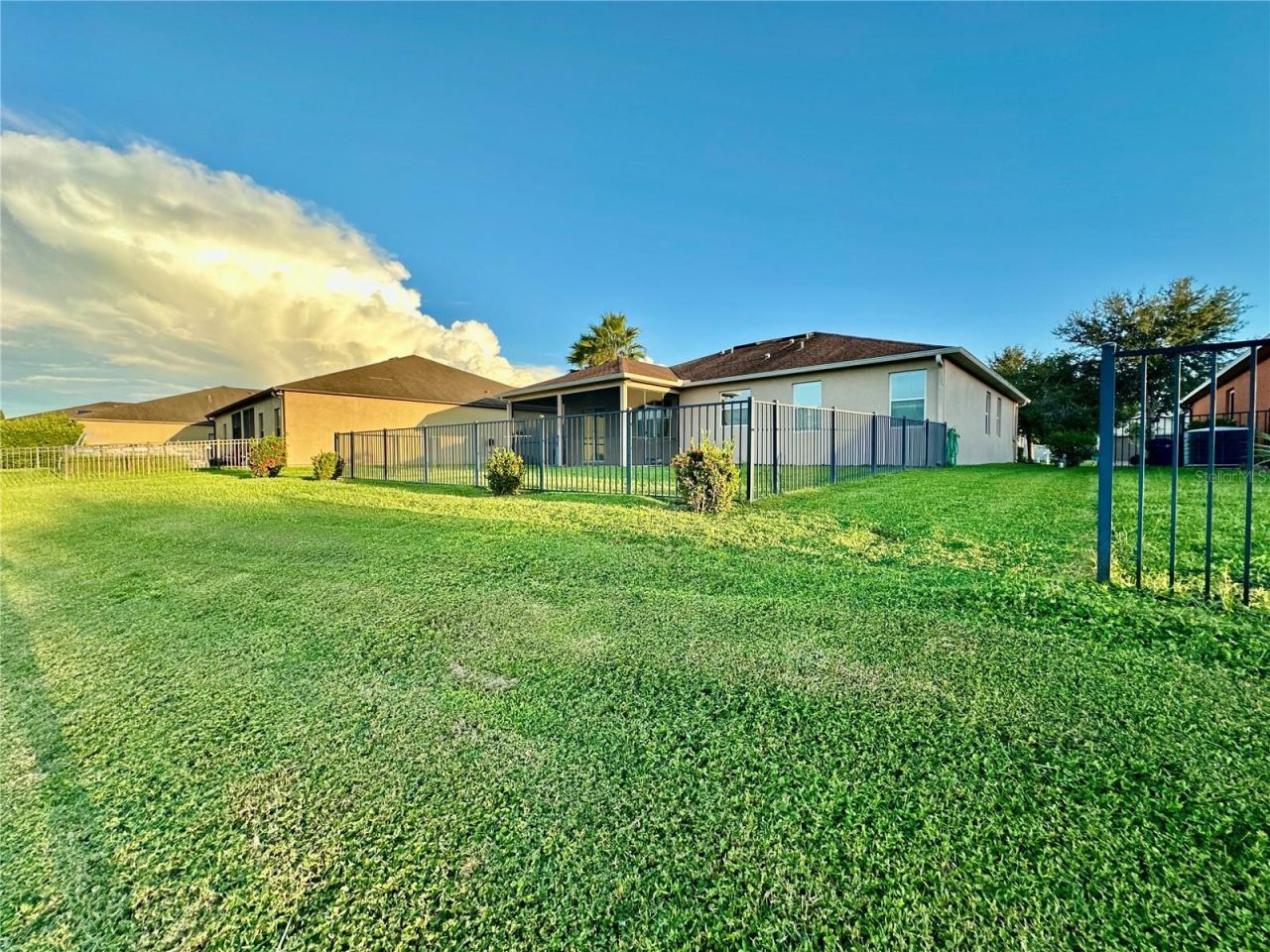 7318 61st Street E, Palmetto, FL 34221 Photo