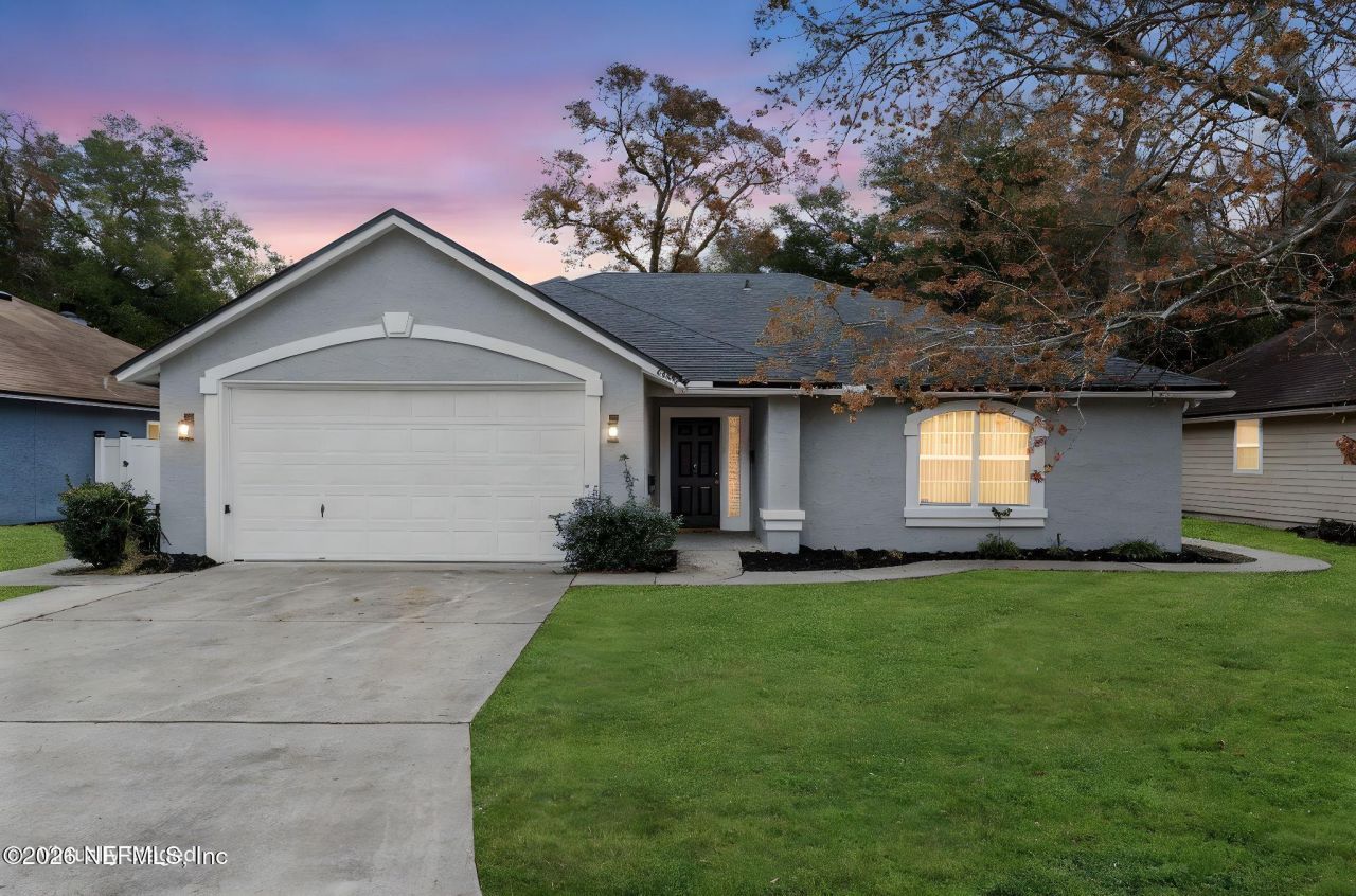 3427 Provincial Circle E, Jacksonville, FL 32277 Main Photo