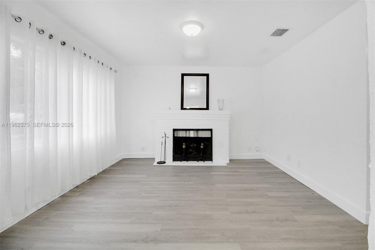 7770 NW 9th Ave, Miami, FL 33150 Photo