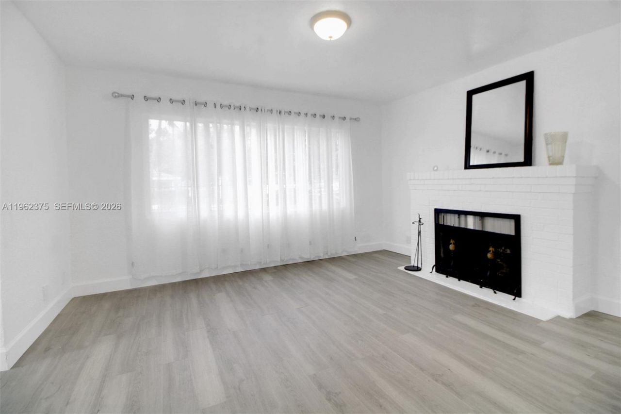 7770 NW 9th Ave, Miami, FL 33150 Photo