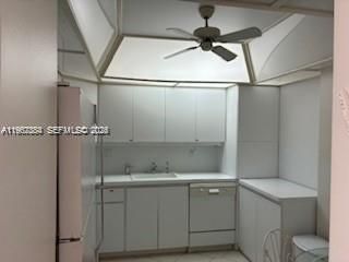 300 Bayview Dr, Unit 707, Sunny Isles Beach, FL 33160 Photo