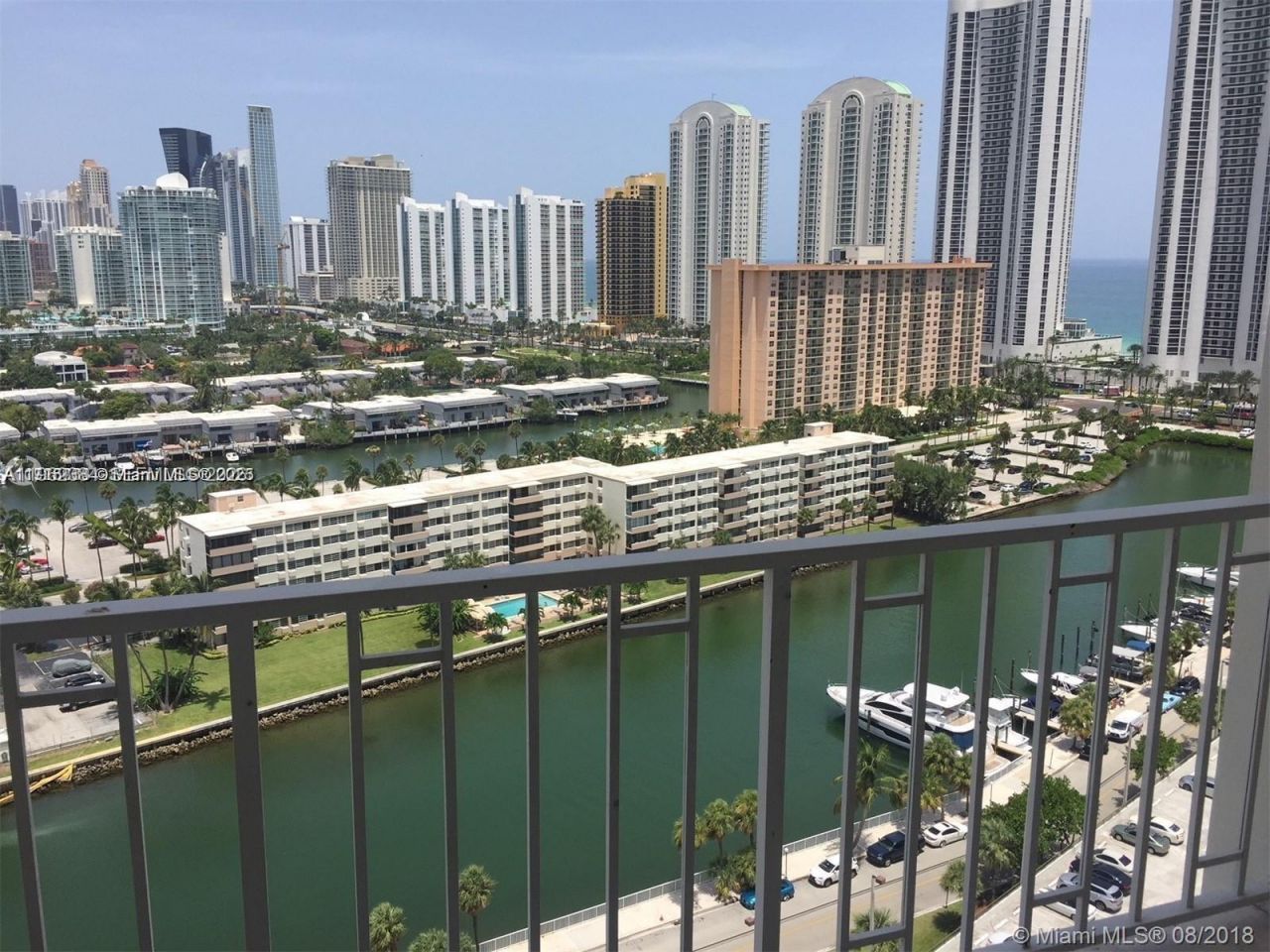 300 Bayview Dr, Unit 707, Sunny Isles Beach, FL 33160 Photo
