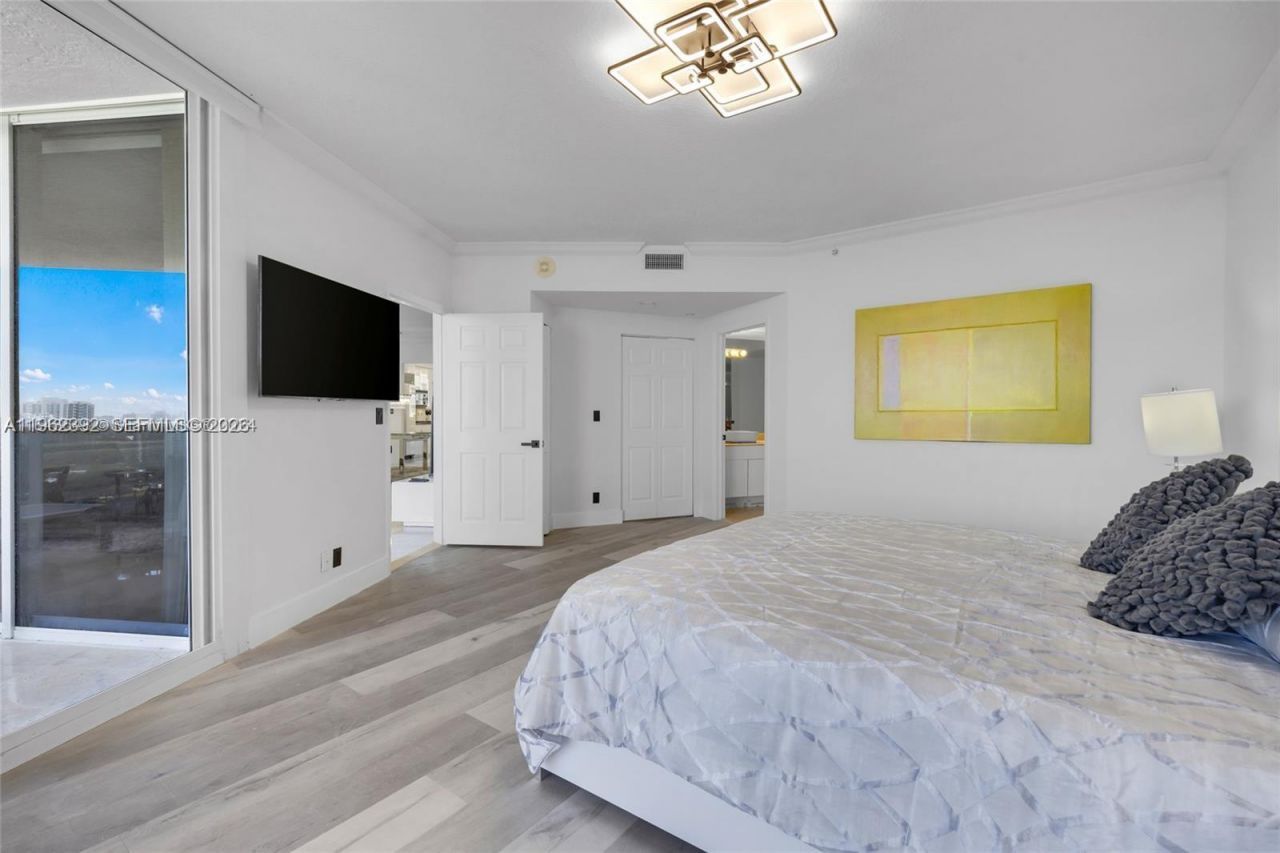 3200 N Ocean Blvd, Unit 1404, Fort Lauderdale, FL 33308 Photo