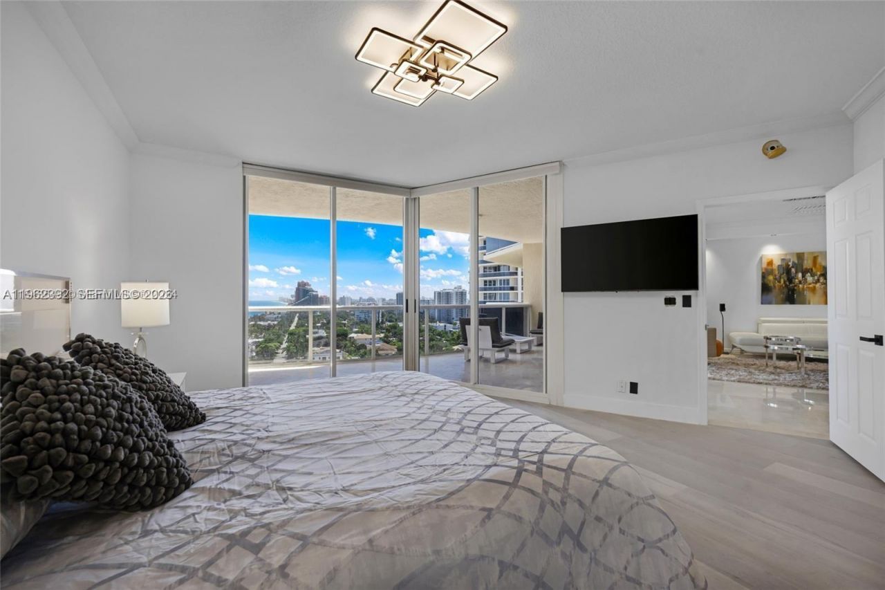 3200 N Ocean Blvd, Unit 1404, Fort Lauderdale, FL 33308 Photo