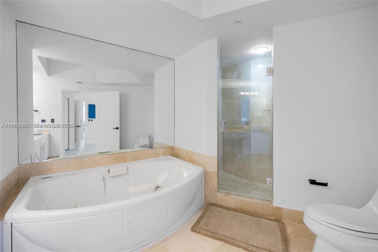 3200 N Ocean Blvd, Unit 1404, Fort Lauderdale, FL 33308 Photo