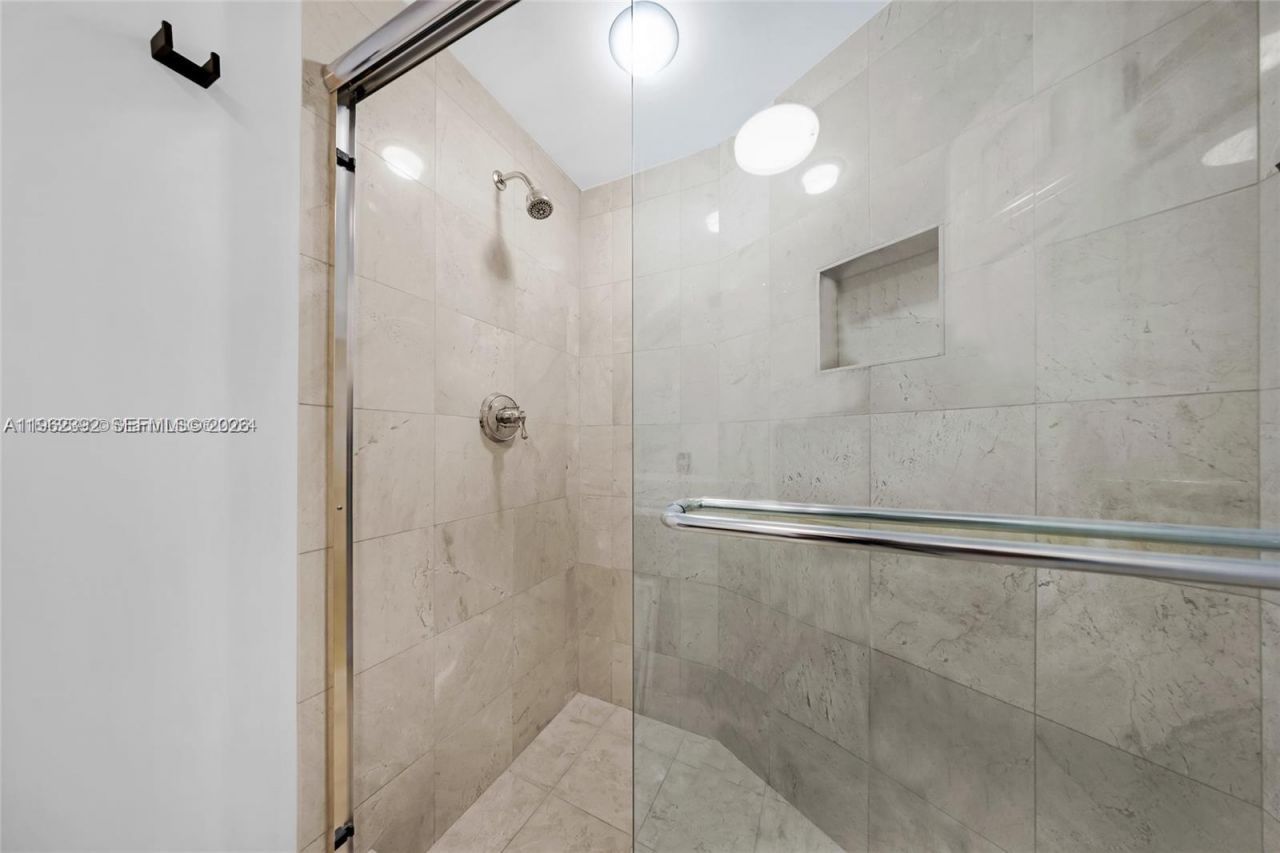 3200 N Ocean Blvd, Unit 1404, Fort Lauderdale, FL 33308 Photo