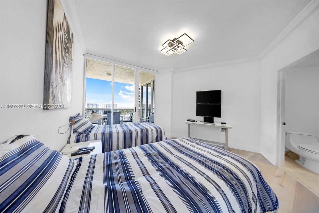 3200 N Ocean Blvd, Unit 1404, Fort Lauderdale, FL 33308 Photo