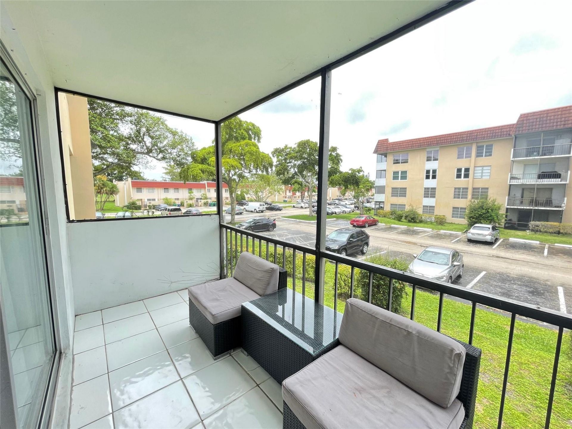 4156 Inverrary Drive, Unit 204, Lauderhill, FL 33319 Photo