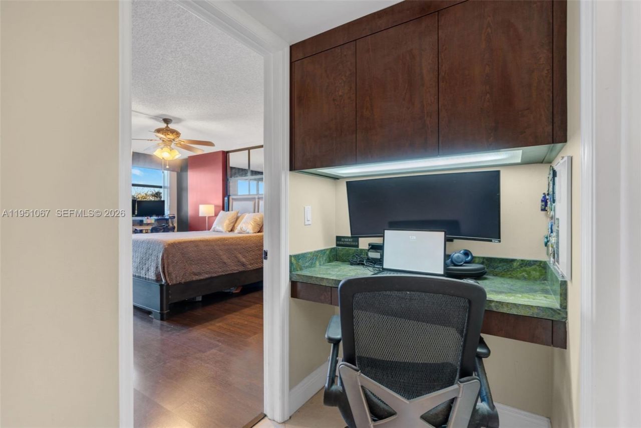 2900 NE 14th St Cswy , Unit 402, Pompano Beach, FL 33062 Photo