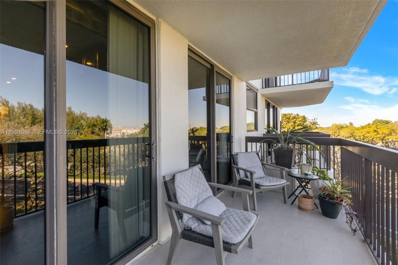 2900 NE 14th St Cswy , Unit 402, Pompano Beach, FL 33062 Photo