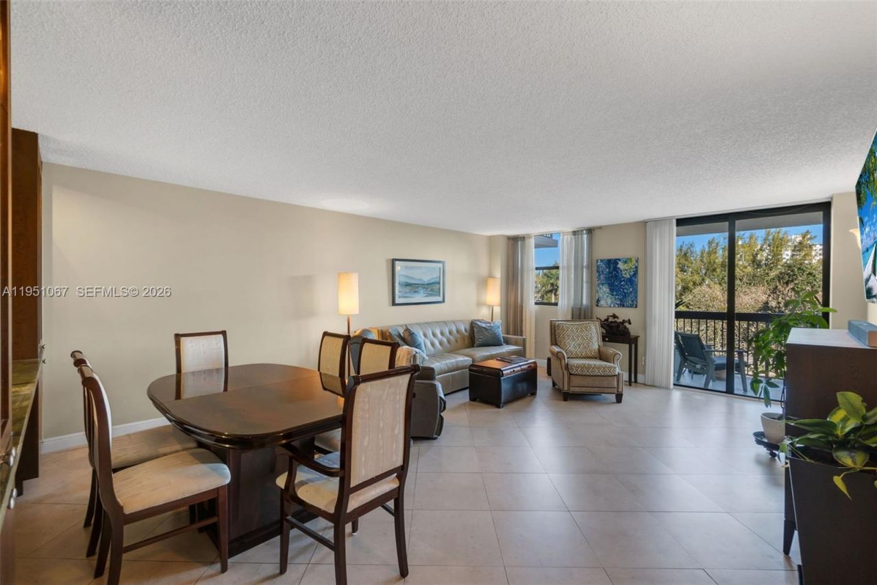 2900 NE 14th St Cswy , Unit 402, Pompano Beach, FL 33062 Photo